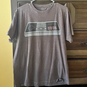 L Vintage Nintendo NES Controller graphic tee.